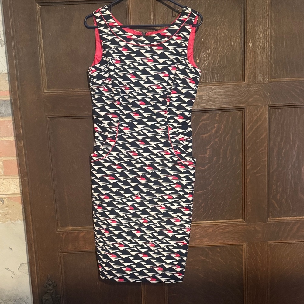 London Times Black and Pink Geometric Midi Dress
